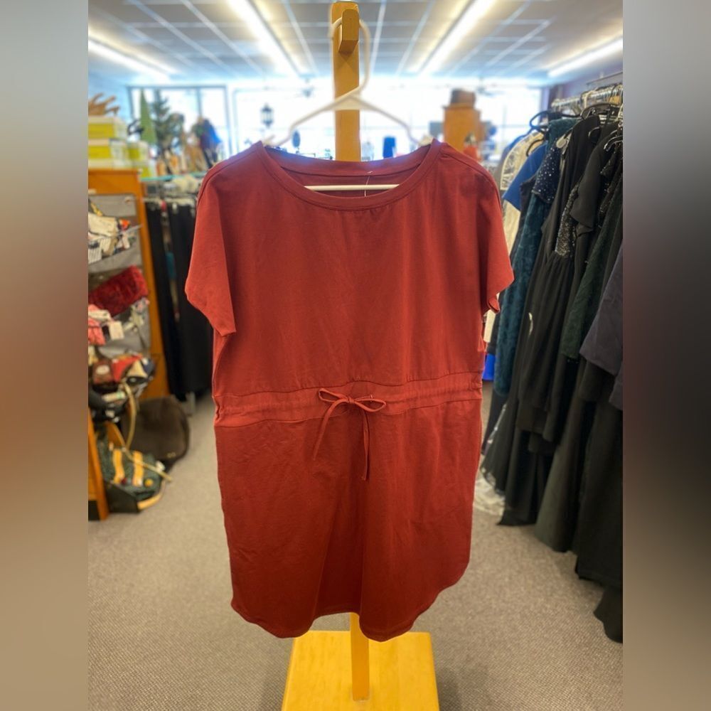 🛍️ Balance Athletica (Vitality)  Ladies XL Maroon Shirt Dress